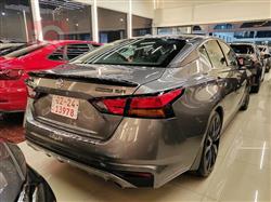 نيسان ألتيما